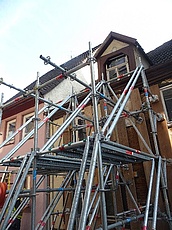 Mit Hilfe des EGS-Systems wurde das einsturzgefährdete Haus in der Miltenberger Altstadt gesichert.